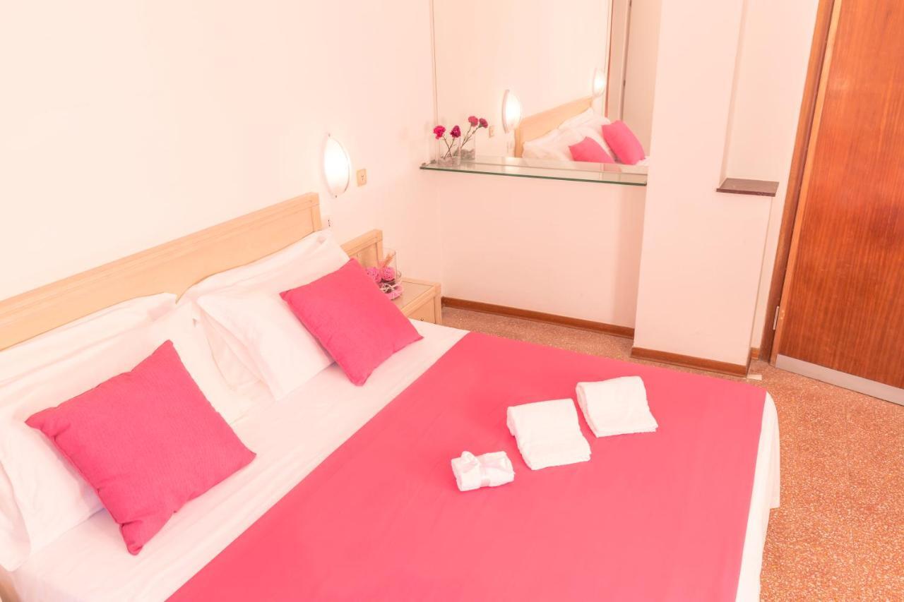 Hotel Villa Sole Resort Белларія-Іджеа-Марина Екстер'єр фото