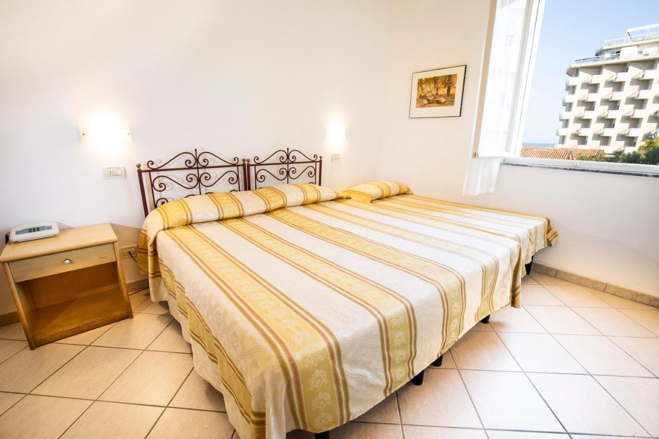 Hotel Villa Sole Resort Белларія-Іджеа-Марина Екстер'єр фото